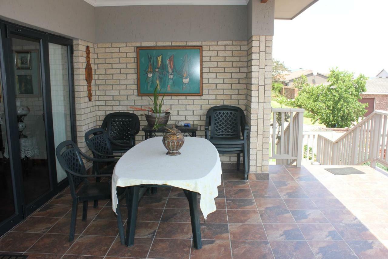 Traveller'S Rest, Reebok Bed & Breakfast Mossel Bay Exterior photo